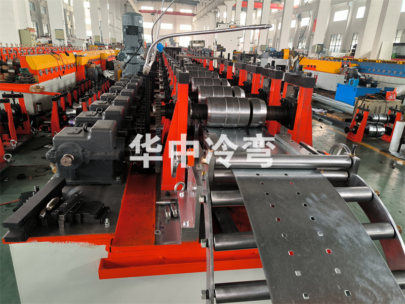 UCZ冷弯成型机 (2)