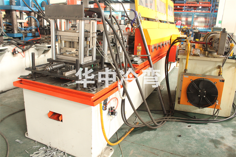 卷帘门冷弯成型机 (5)