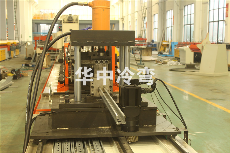 抗震支架冷弯成型机 (6)