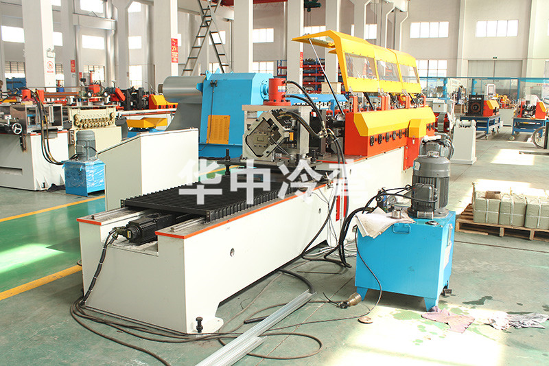 吊顶U型龙骨成型机 (2)