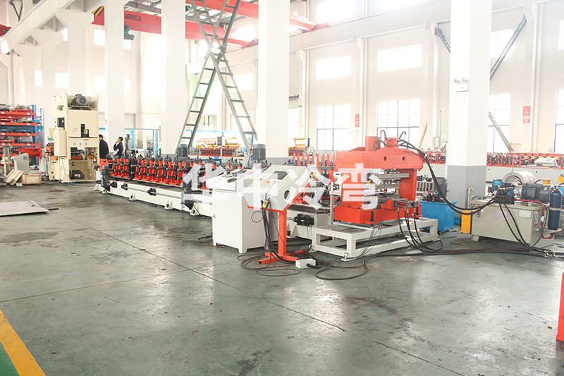 不锈钢防滑板冷弯机 (8)