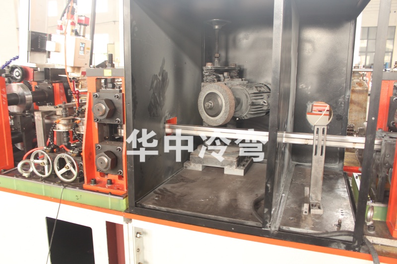 不锈钢Z型冷弯成型机 (2)