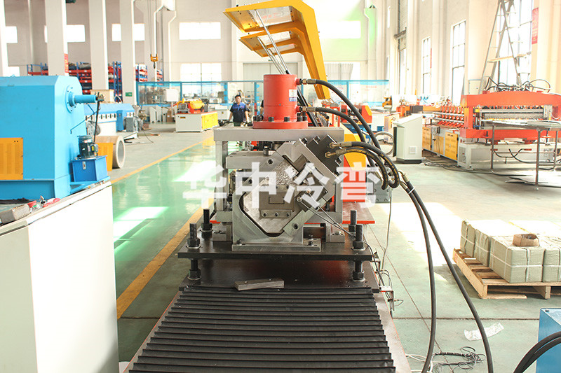 吊顶U型龙骨成型机 (3)