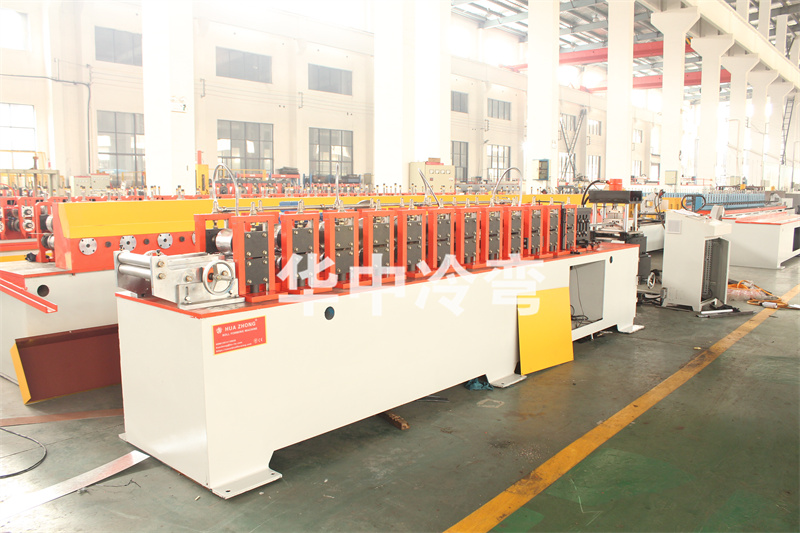 澳式卷帘门成型机 (2)