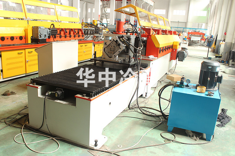 墙面U型龙骨成型机 (4)