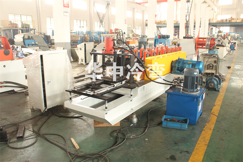 小C型冷弯成型机 (1)