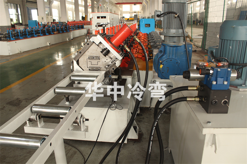 C型钢冷弯成型机 (2)