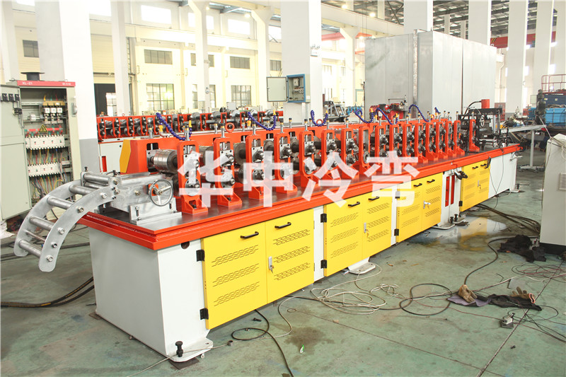 龙骨冷弯成型机 (4)