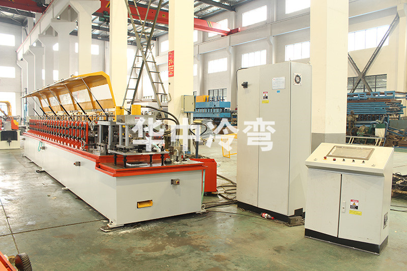 加拿大光伏支架成型机 (4)