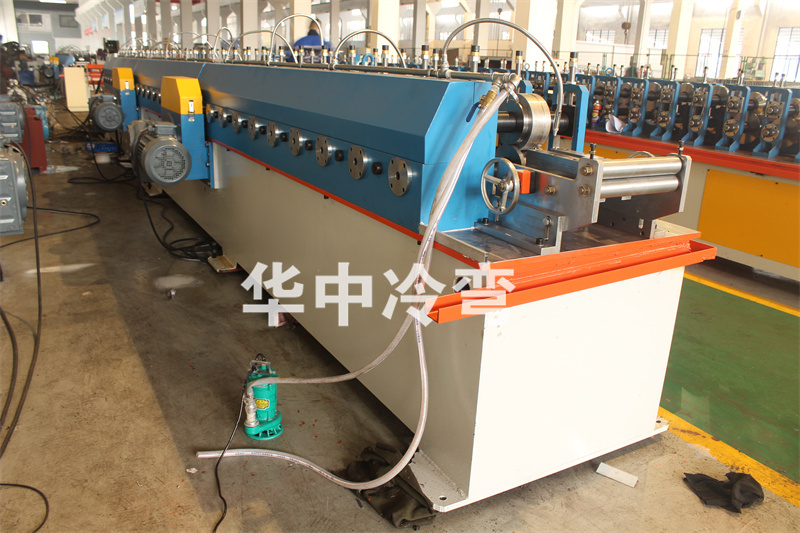 S型冷弯成型机 (5)