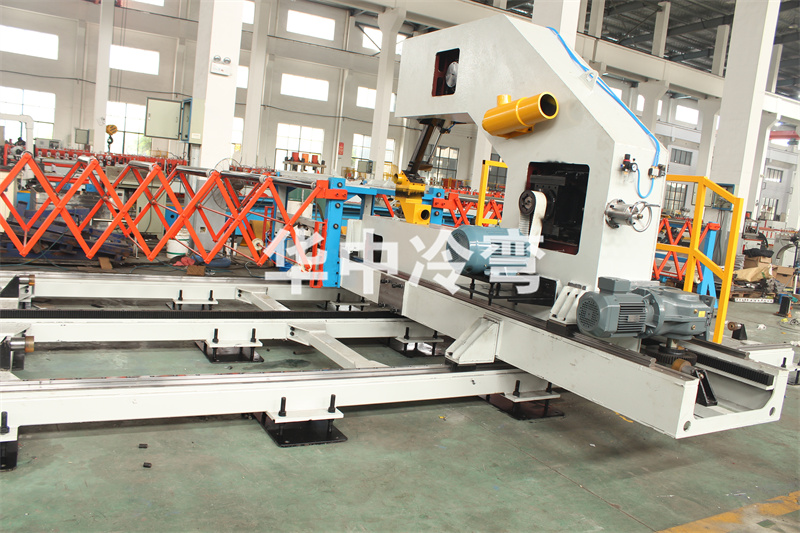 车库门自动跟踪带锯切断机 (5)