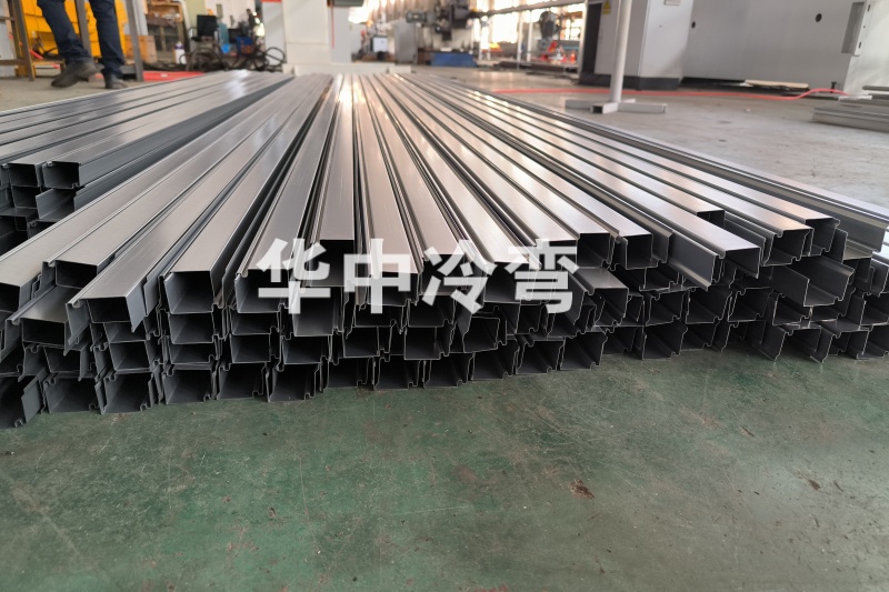 水槽冷弯成型机 (1)