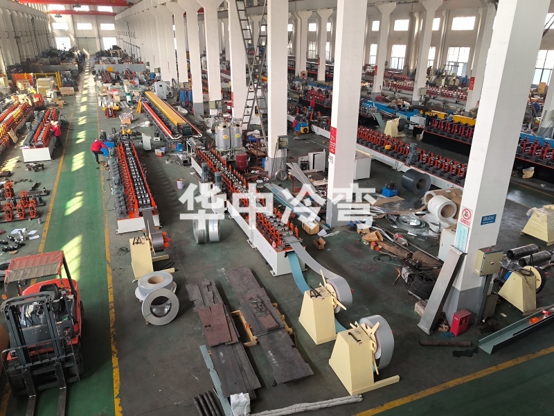 硬质快卷冷弯成型机 (1)