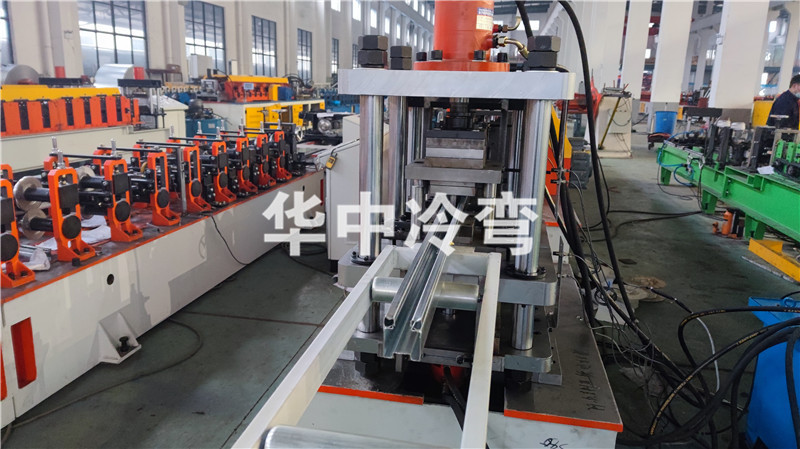 橡胶条轨道冷弯成型机 (8)