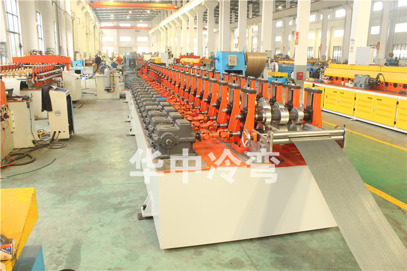 护栏立柱冷弯成型机 (12)