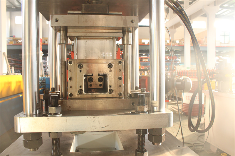 5mm C 型钢冷弯成型机 (4)