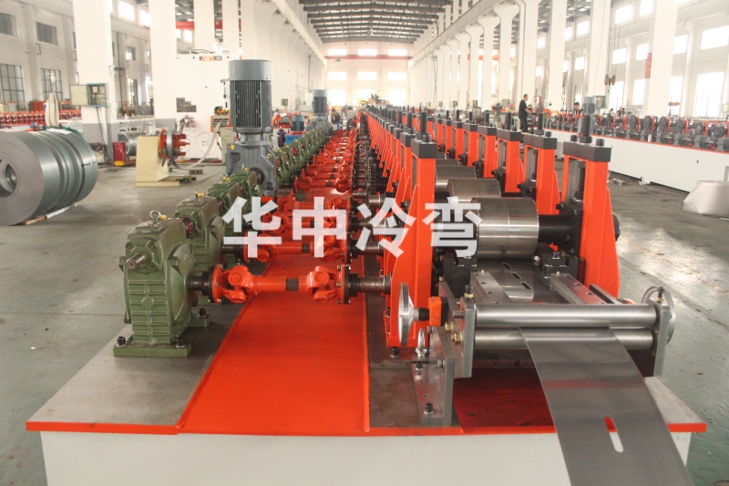 不锈钢U型冷弯成型机