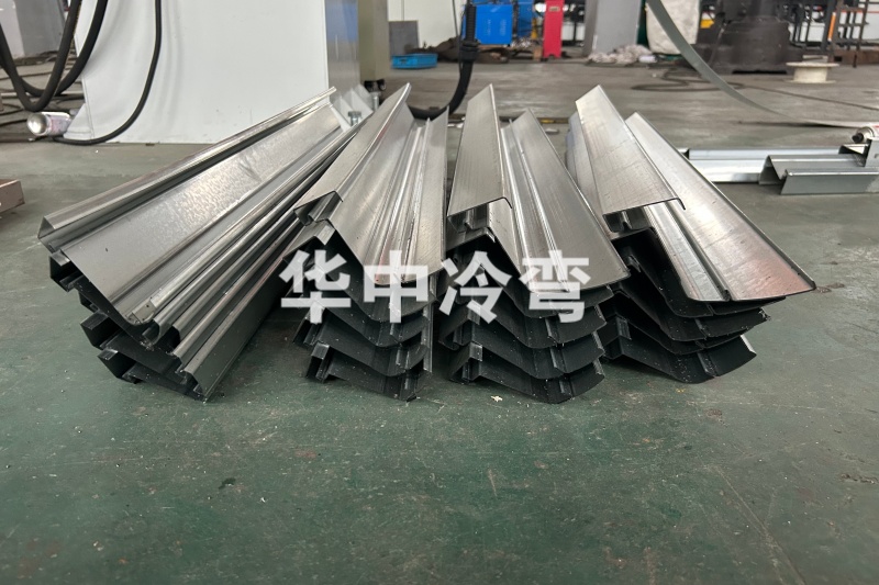 门框冷弯成型机 (4)