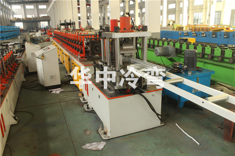 橡胶条轨道冷弯成型机 (1)