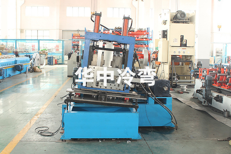 UCZ冷弯成型机 (2)
