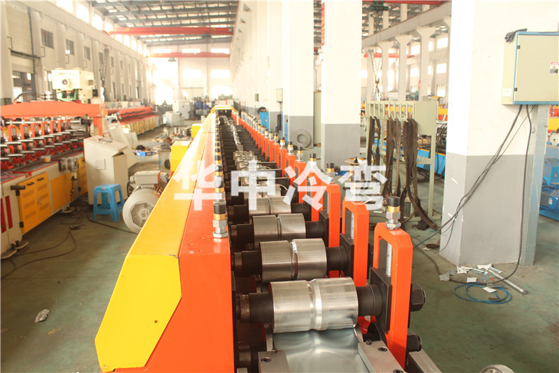 55卷帘窗冷弯成型机 (11)