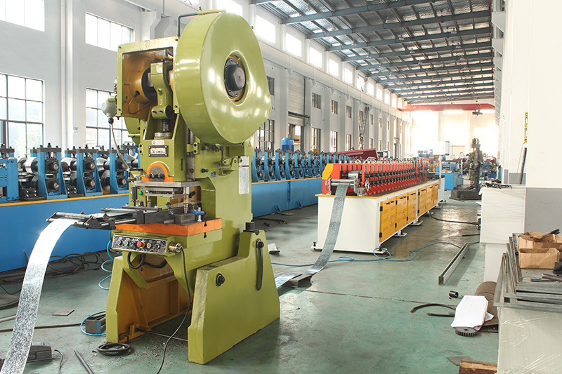 八角管成型机 (7)