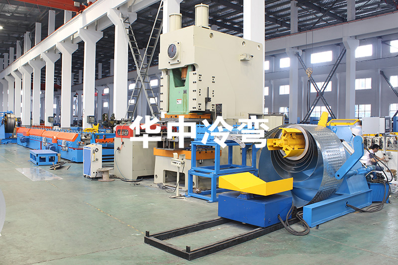 电缆桥架成型机 (3)