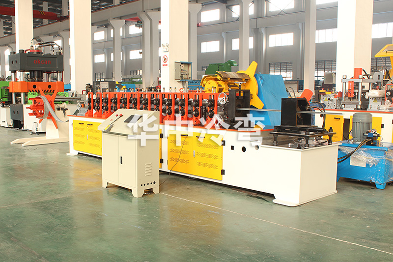 Ω龙骨冷弯成型机 (8)