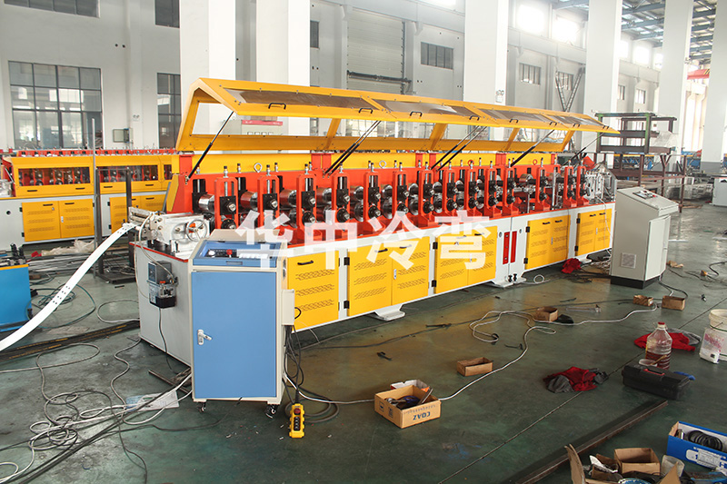 桥架冷弯成型机 (6)