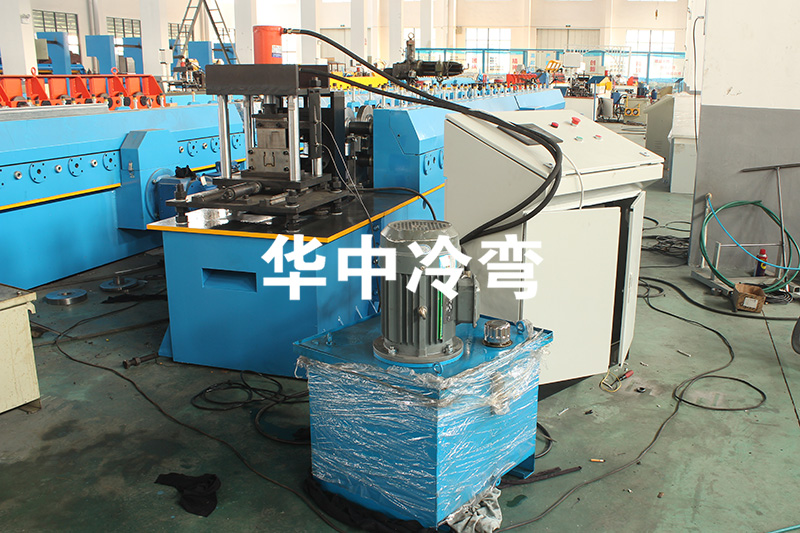 消音轨道成型机 (3)