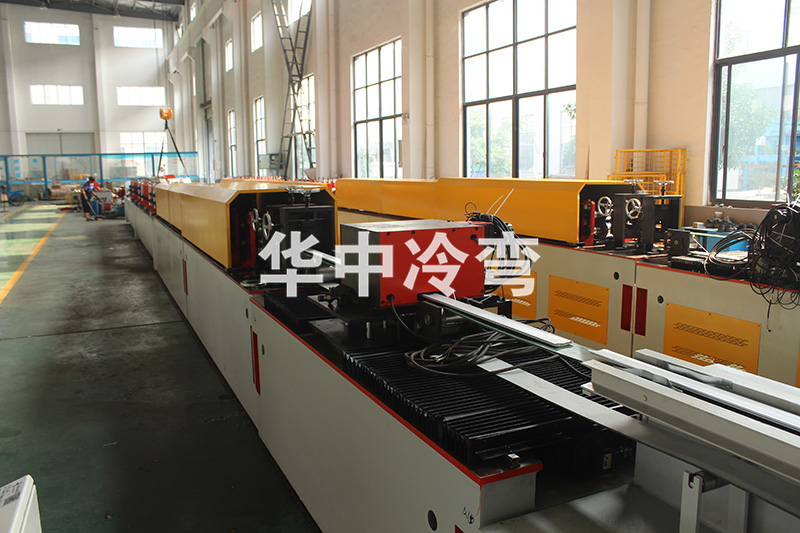 44、55卷帘窗成型机 (8)