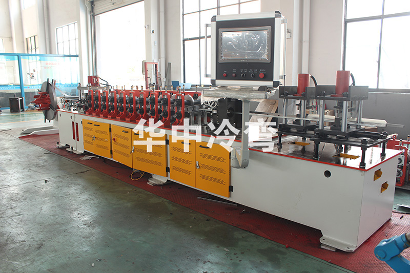 导槽、脚托冷弯成型机 (2)