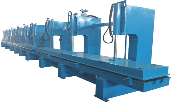 分段车库门成型机1