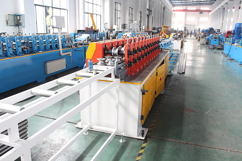 圆管变异型管成型机 (8)