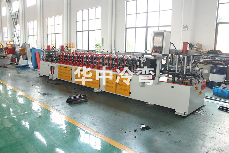 跑道轨道冷弯成型机 (2)